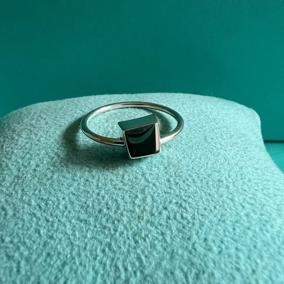 🌸🌸 Authentic Tiffany & Co. Frank Gehry Torque Bead Ring - Picture 5 of 6
